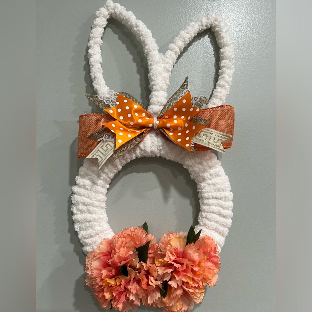 Brand new - Cute bunny wall/indoor hanging. Easter gift. Get ready for spring.